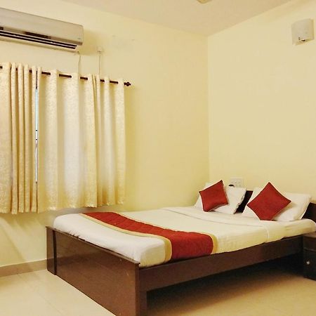 Super Oyo Capital O Premium Hotel Victoria Heights Near Sri Someshwara Swami Temple Bangalore Exterior photo